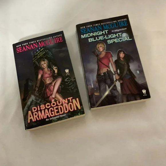 2 INCRYPTID paperb seanan McGuire blue-light armageddon, science fiction books - Picture 6 of 6